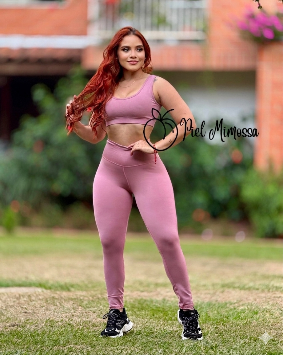 Conjunto de leggings con control de abdomen